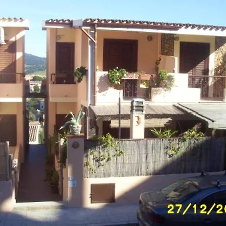 Comfortable In Balcony 65 M² Parking Apartment