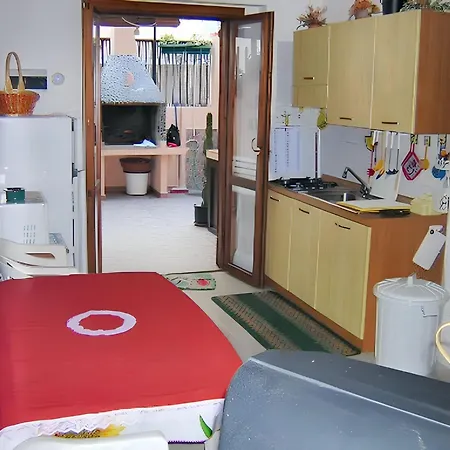 Comfortable In Balcony 65 M² Parking Apartment Villasimius