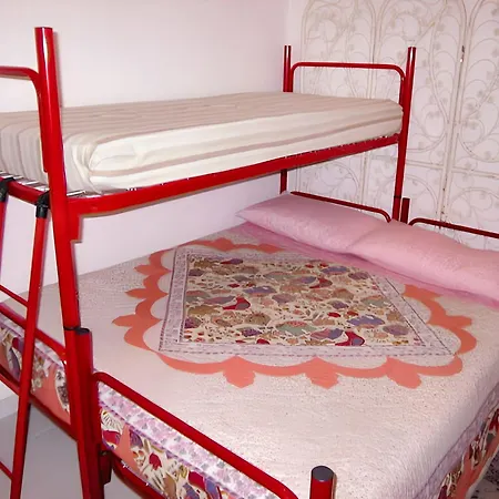 Comfortable In Balcony 65 M² Parking Apartment